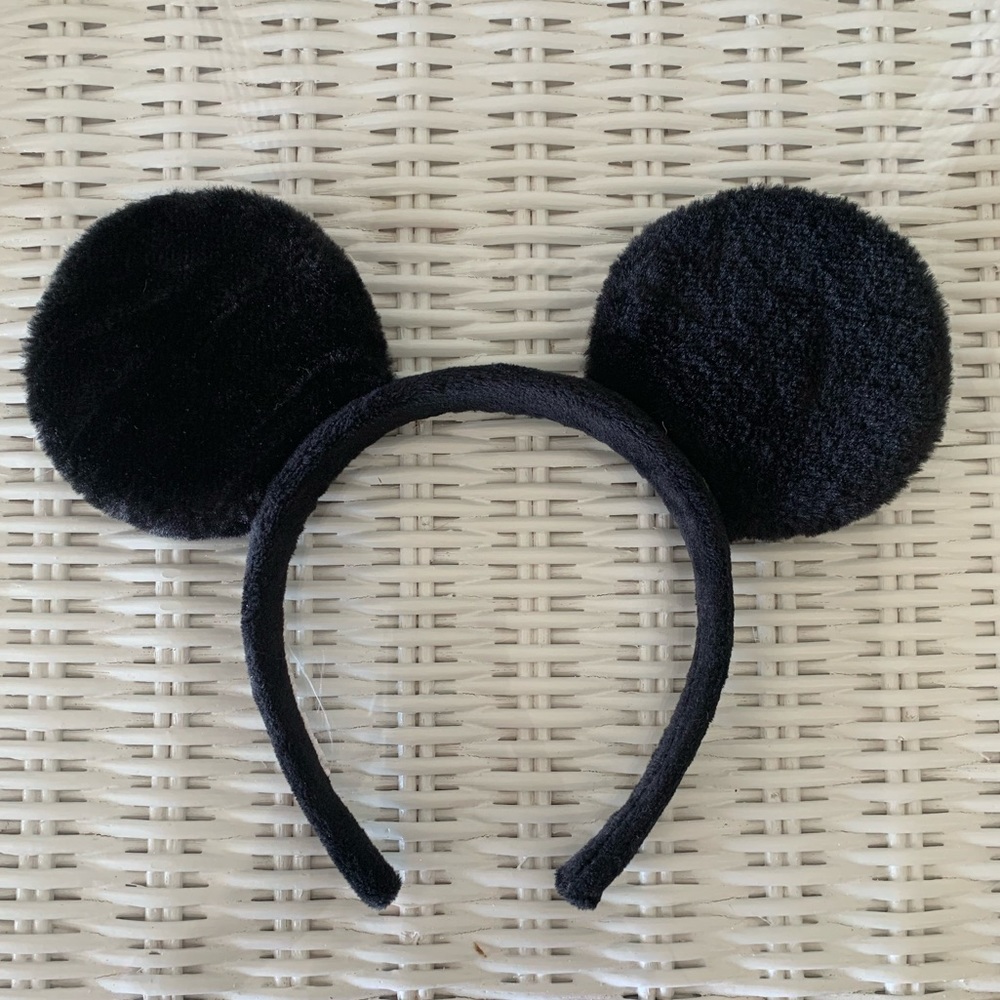 Black Mickey Mouse Ears